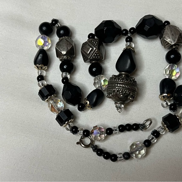 Black, Silver & Aurora Necklace - Picture 5 of 12